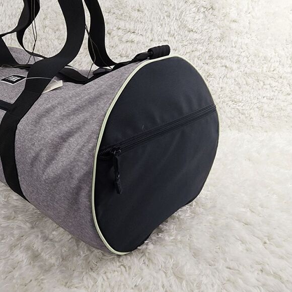 NWT Victoria's Secret Gray Black Duffle Gym Bag NWT - Picture 4 of 6